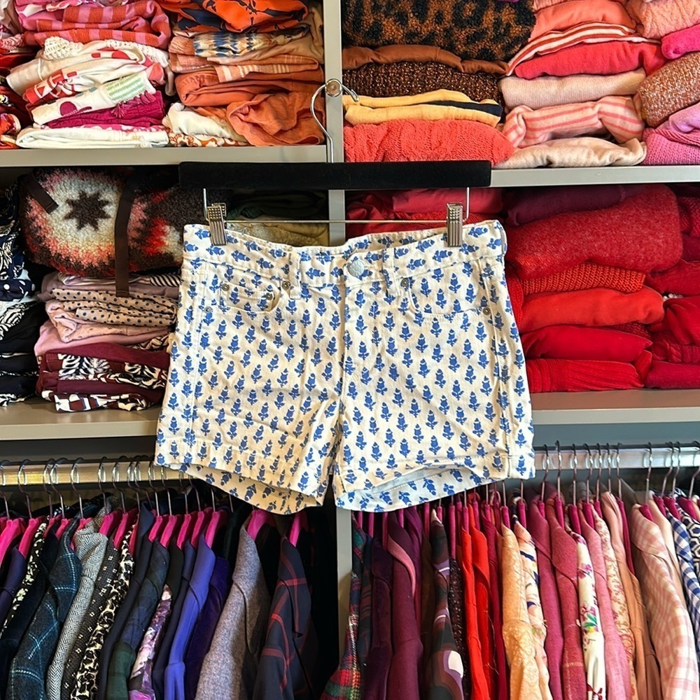J Crew 4” size 0 white denim with blue flowers shorts